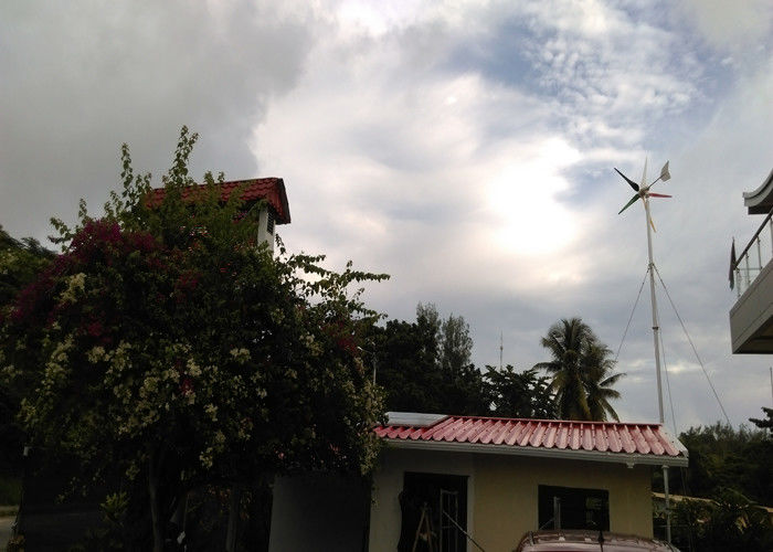 24V 48V 600W Wind Power Generator , Residential Electric Wind Turbines For Home